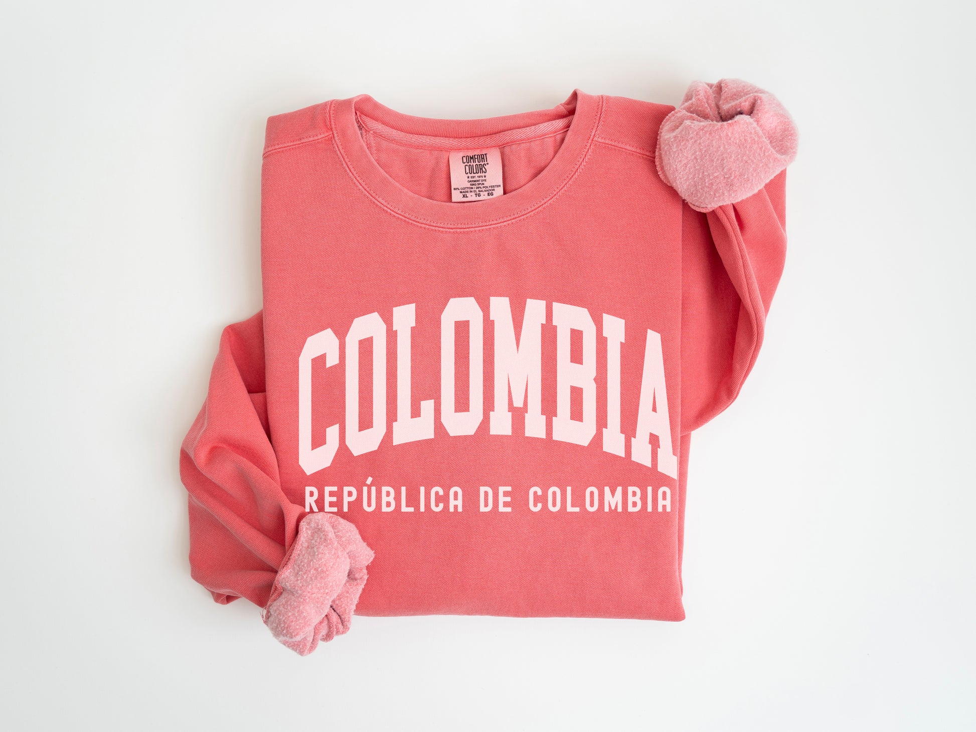 a red shirt with the word colombia printed on it