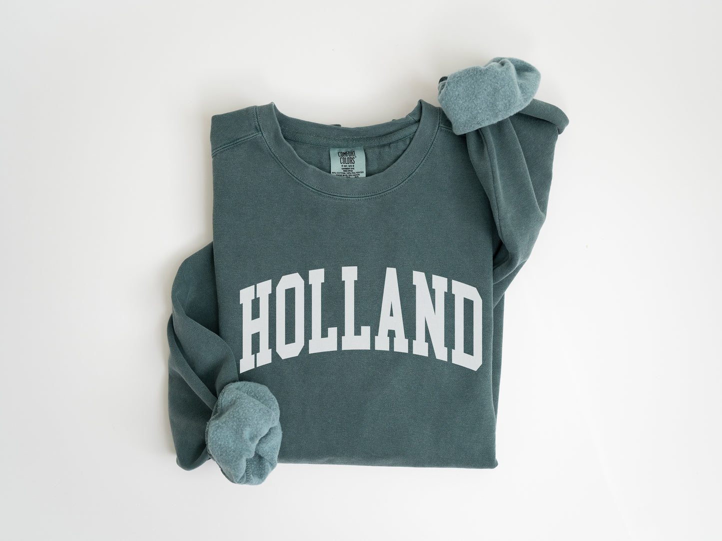 a sweatshirt with the word holland on it