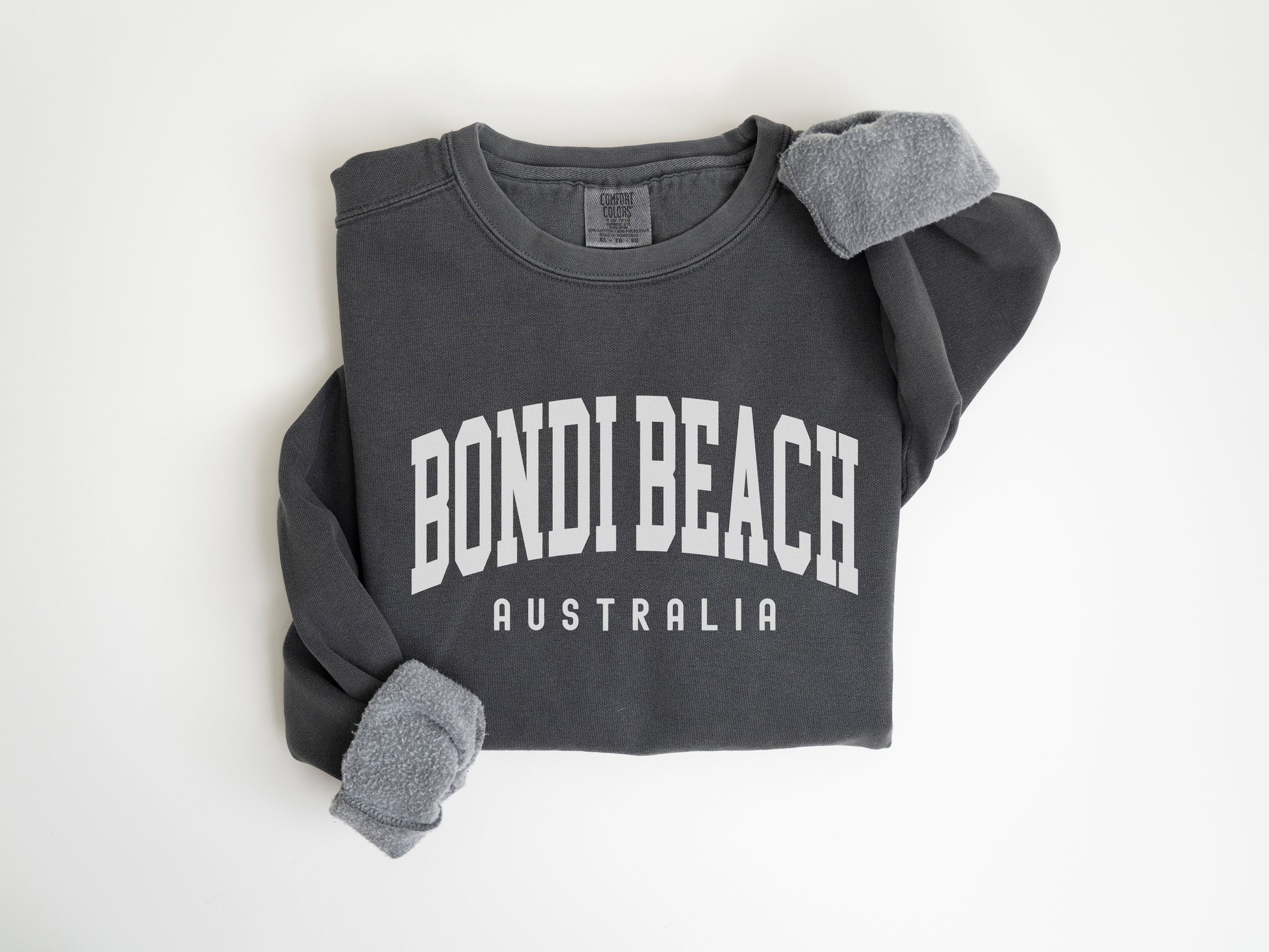 a shirt that says bondi beach on it