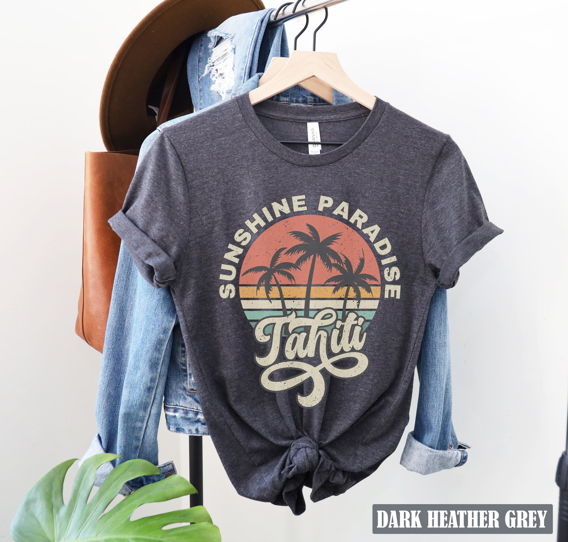 a t - shirt with the words sunshine paradise on it