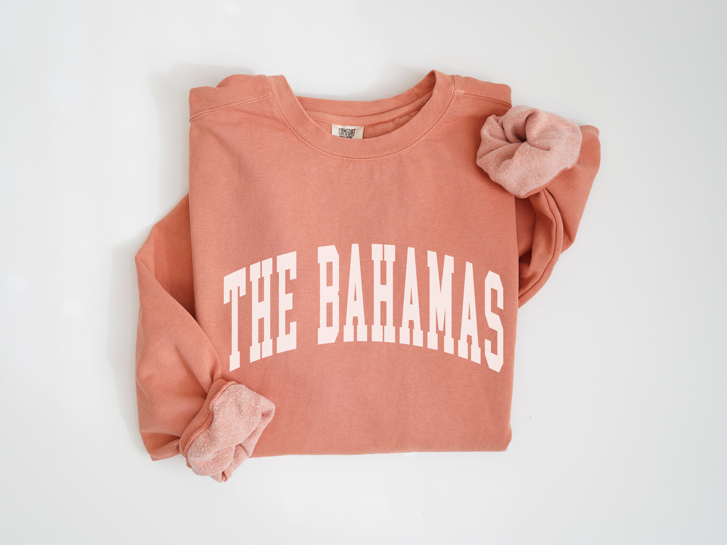 a pink sweatshirt with the words the bananas on it