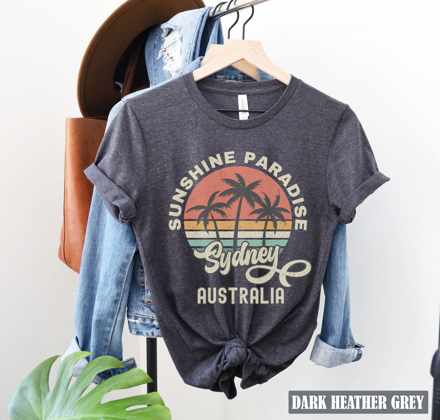 a t - shirt that says sunshine paradise sydney australia on it