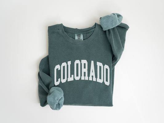 a sweatshirt with the word colorado printed on it